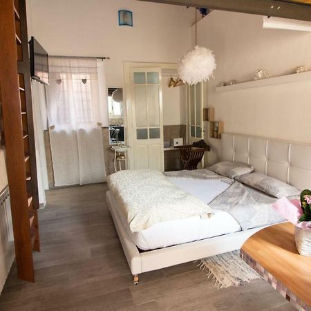 Mansarde & Suite Maison 1706 Lago Orta Borgomanero Bagian luar foto
