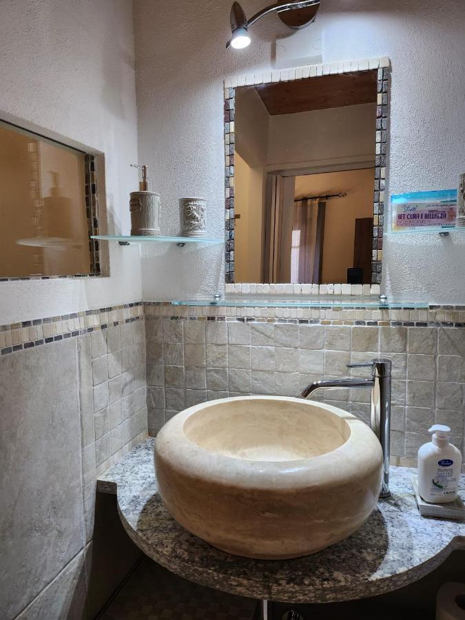 Mansarde & Suite Maison 1706 Lago Orta Borgomanero Bagian luar foto