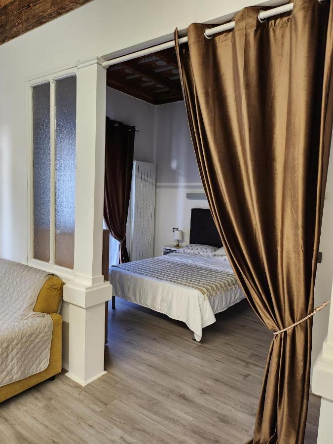 Mansarde & Suite Maison 1706 Lago Orta Borgomanero Bagian luar foto