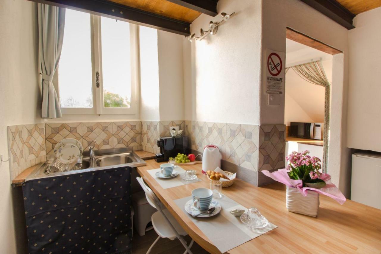 Mansarde & Suite Maison 1706 Lago Orta Borgomanero Bagian luar foto