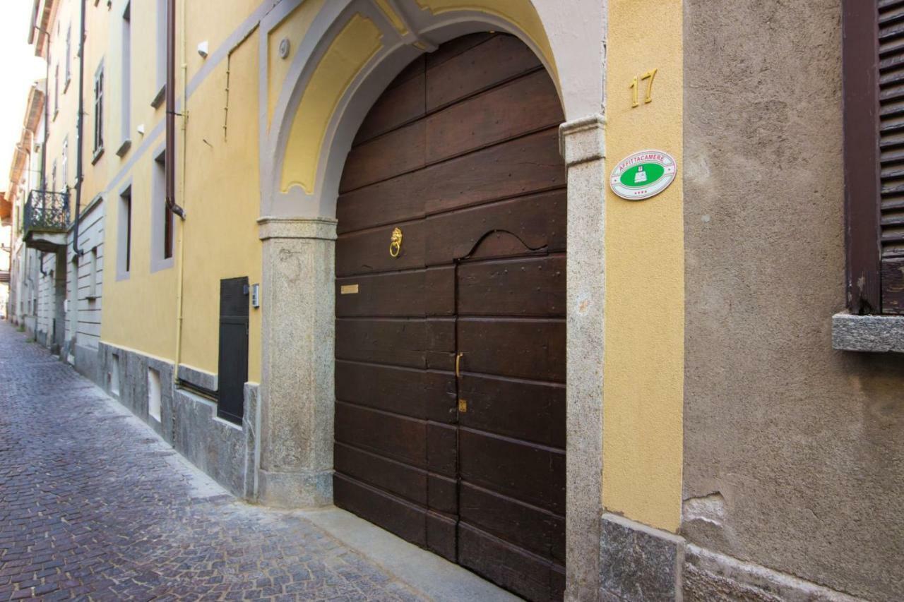 Mansarde & Suite Maison 1706 Lago Orta Borgomanero Bagian luar foto