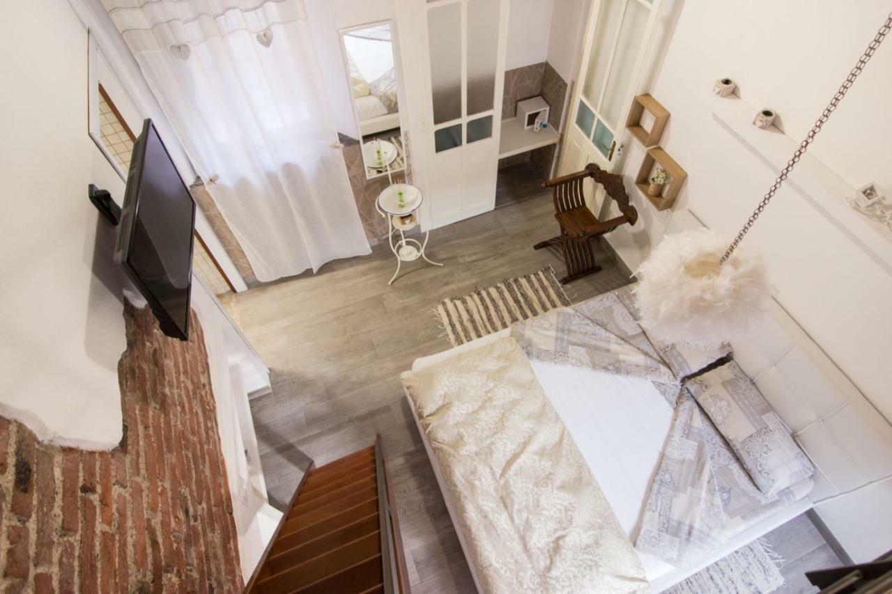 Mansarde & Suite Maison 1706 Lago Orta Borgomanero Bagian luar foto