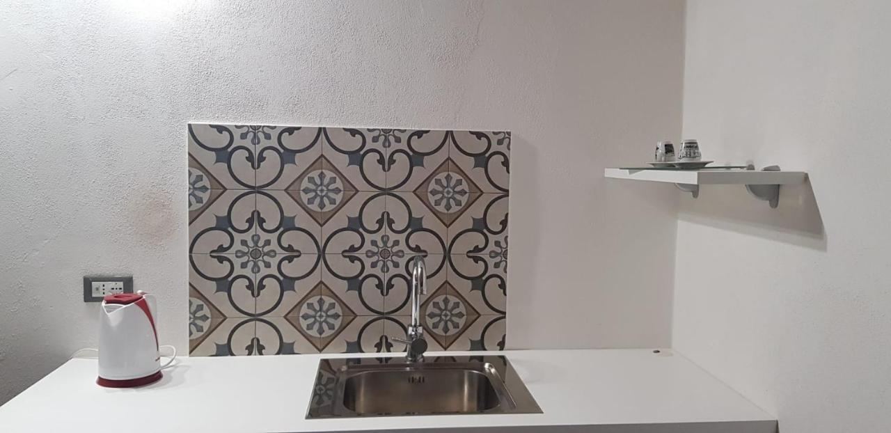 Mansarde & Suite Maison 1706 Lago Orta Borgomanero Bagian luar foto