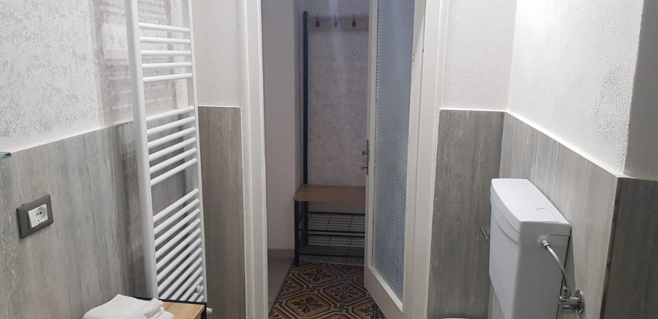 Mansarde & Suite Maison 1706 Lago Orta Borgomanero Bagian luar foto