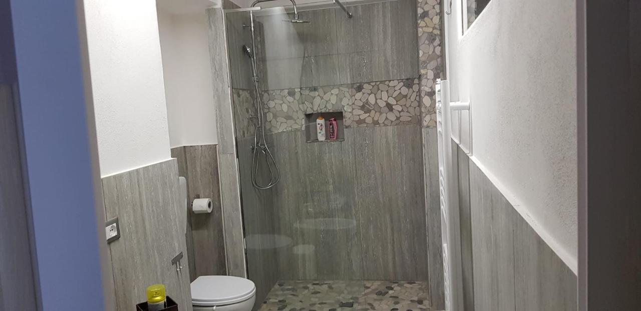 Mansarde & Suite Maison 1706 Lago Orta Borgomanero Bagian luar foto